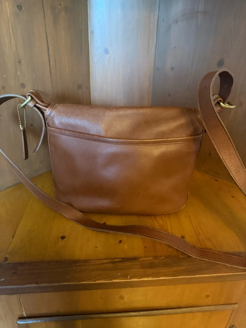 Coach vintage leather  saddle-style crossbody bag - Picture 4 of 16